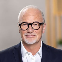 Arnd Holzapfel 